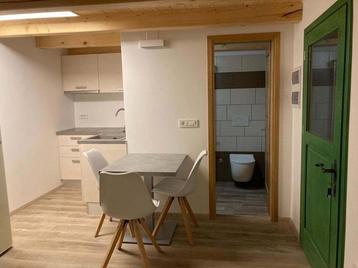 Apartma Hiska Dobravlje ภายนอก รูปภาพ